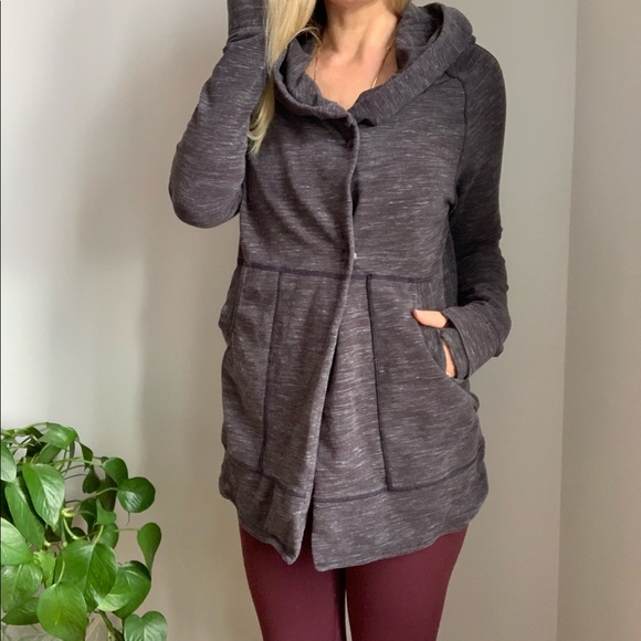Lululemon Jacket Size 4 - Picture 1 of 6